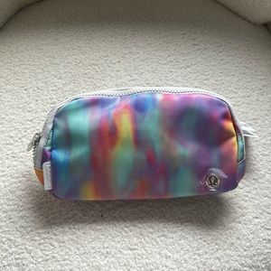 Lululemon everywhere belt bag 1L
